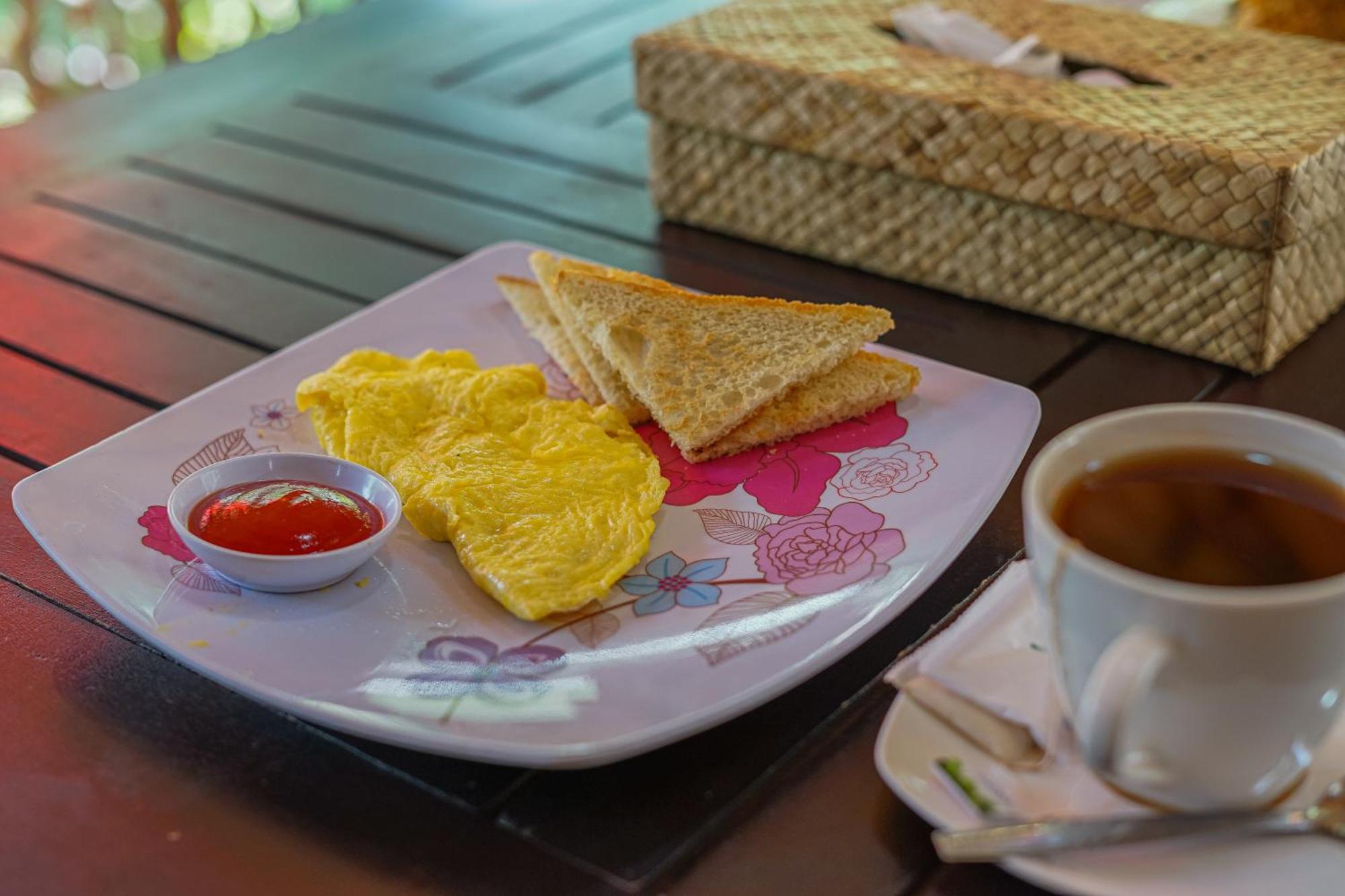 Made Taro - Menjangan Homestay Banyuwedang Exteriér fotografie