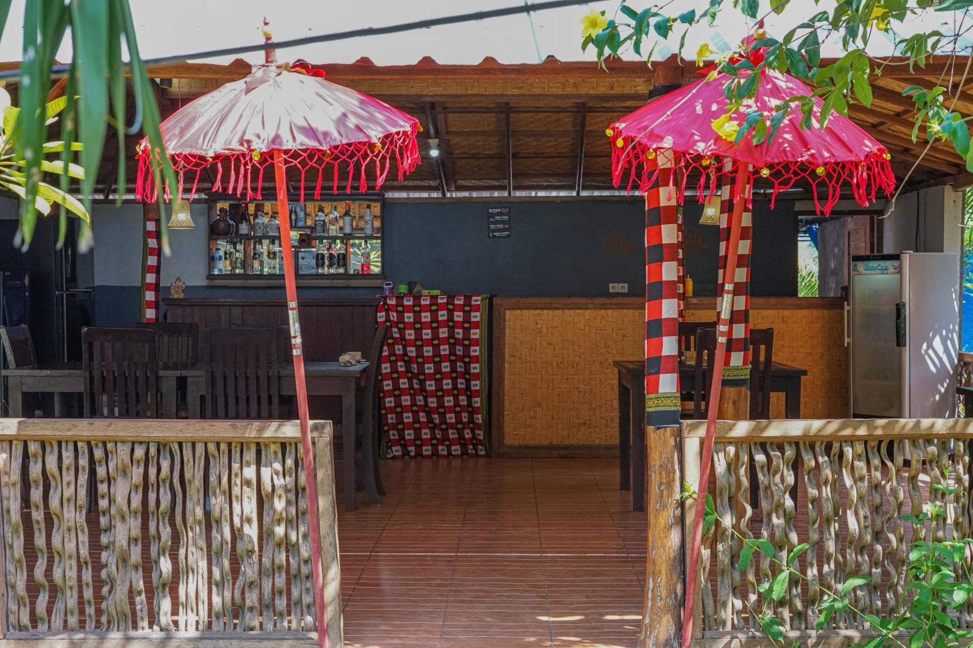 Made Taro - Menjangan Homestay Banyuwedang Exteriér fotografie