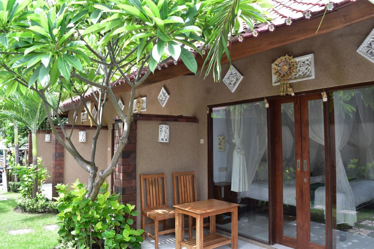 Made Taro - Menjangan Homestay Banyuwedang Exteriér fotografie